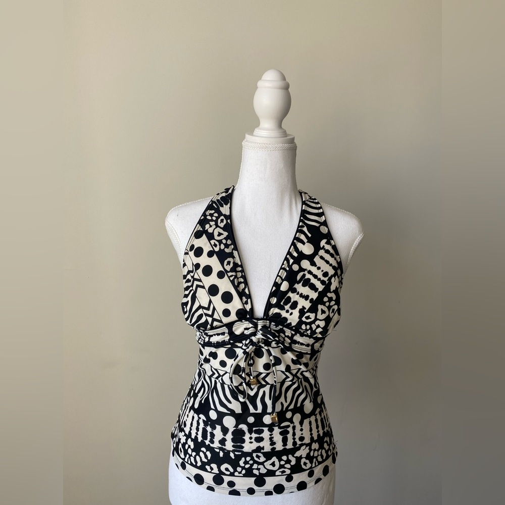 Black and white print swimwear top